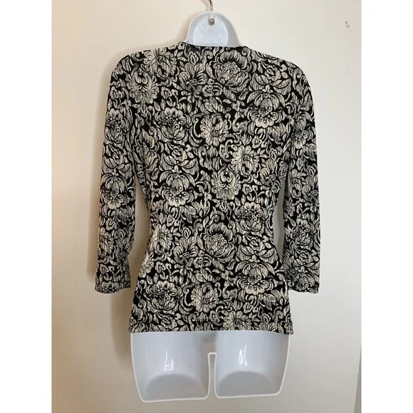 Chico's Blouse Damask Victorian Black White Soft Black 0 4 S (09) - Picture 4 of 9